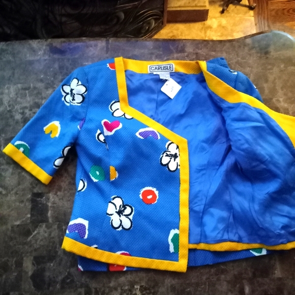 Vintage  80's CARLISLE  TWO PIECE  SKIRT SET.  Pre-owned  excellent condition - Picture 7 of 15